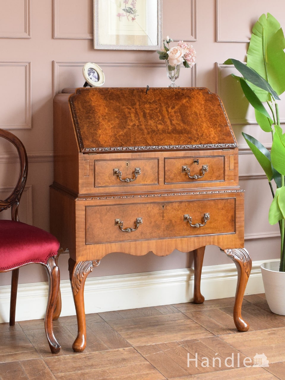 キレイなアンティークの英国家具、ライティングビューロー（デスク）(m