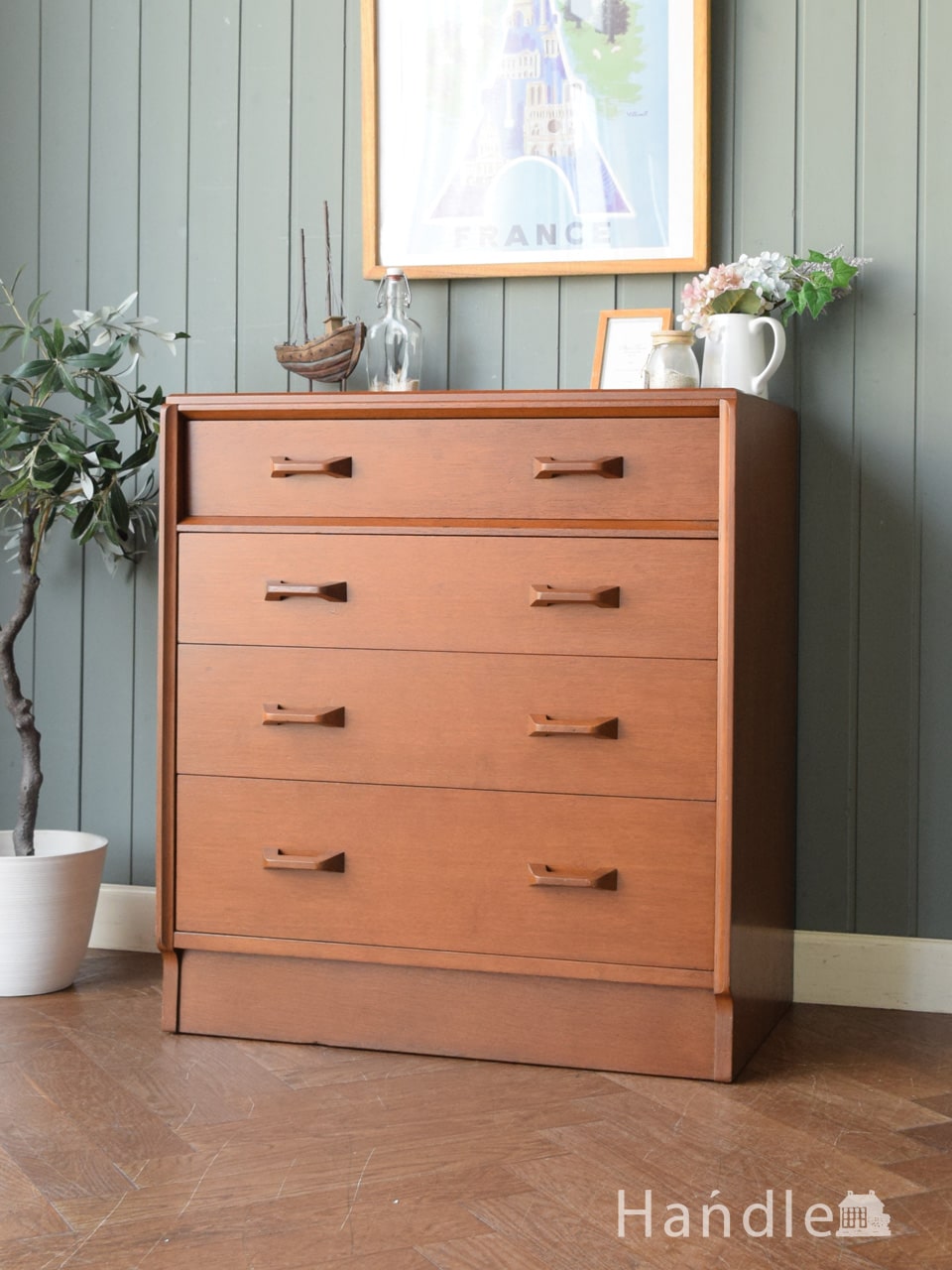 G-planブランドン（Brandon）のビンテージビューロー、イギリスから