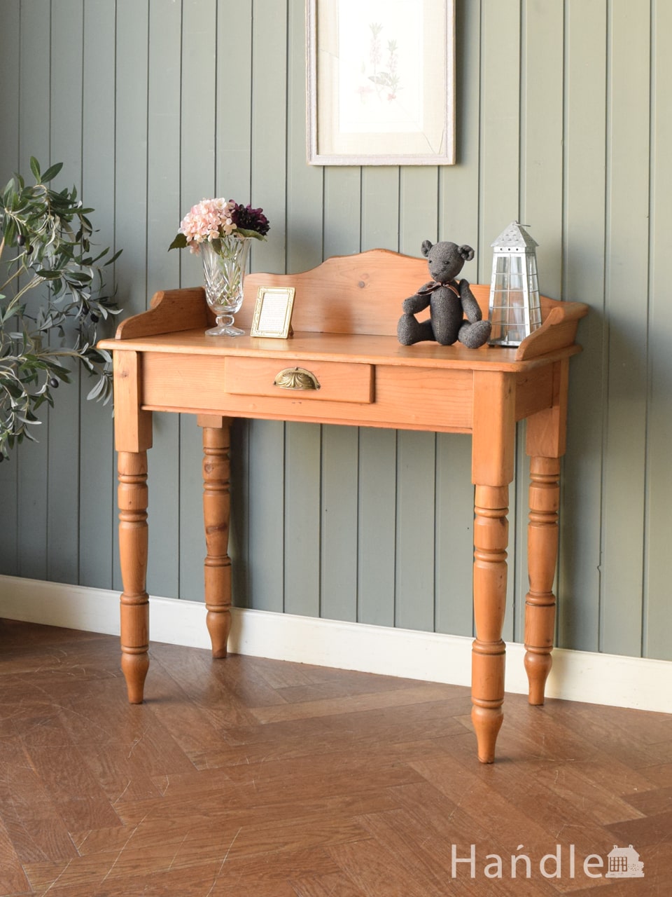デスクにも使えるアンティーク家具、パイン材のコンソールテーブル(k
