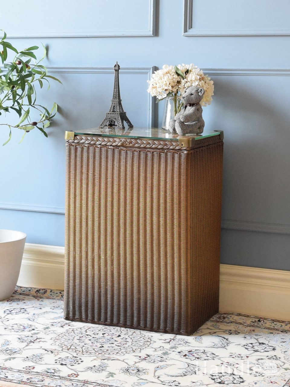 フランス輸入のアンティーク家具、おしゃれなブランケットボックス