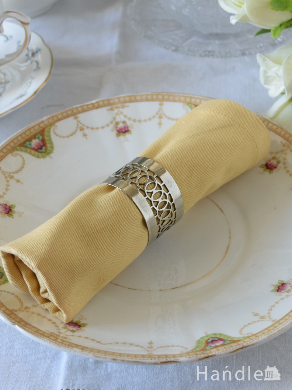 英国アンティークのシルバープレート、透かし彫りの美しいナプキン