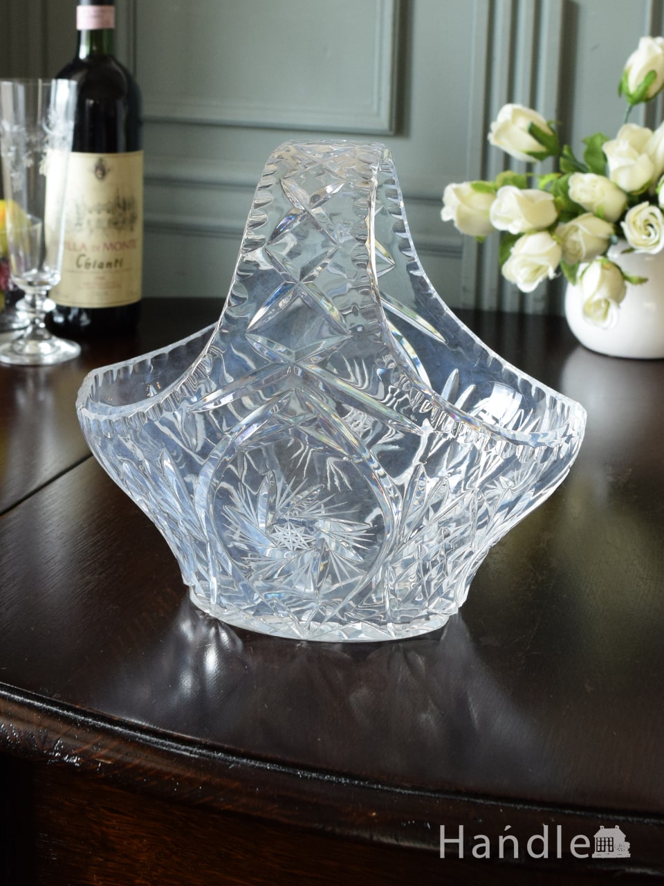 アンティークガラスのおしゃれなカゴ、プレスドグラスの輝くバスケット