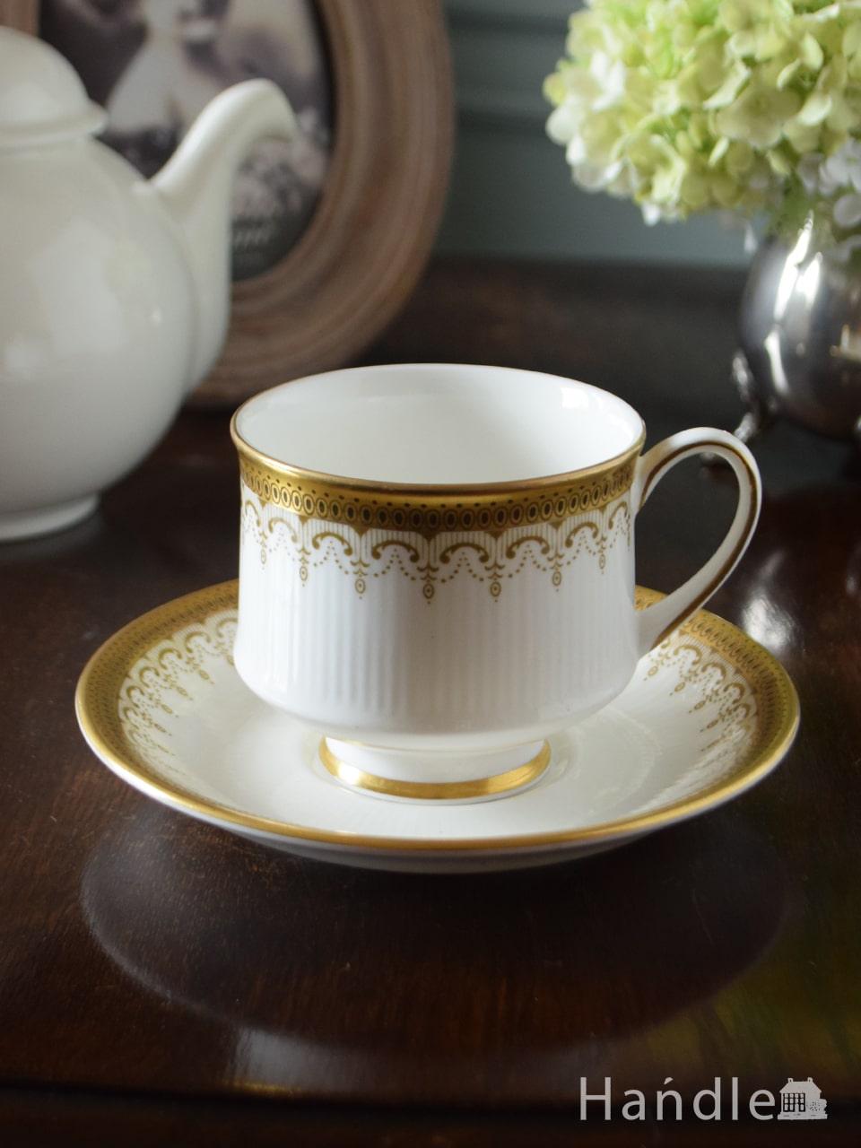 イギリスのアンティーク食器、パラゴンAthena（アテナ）のカップ