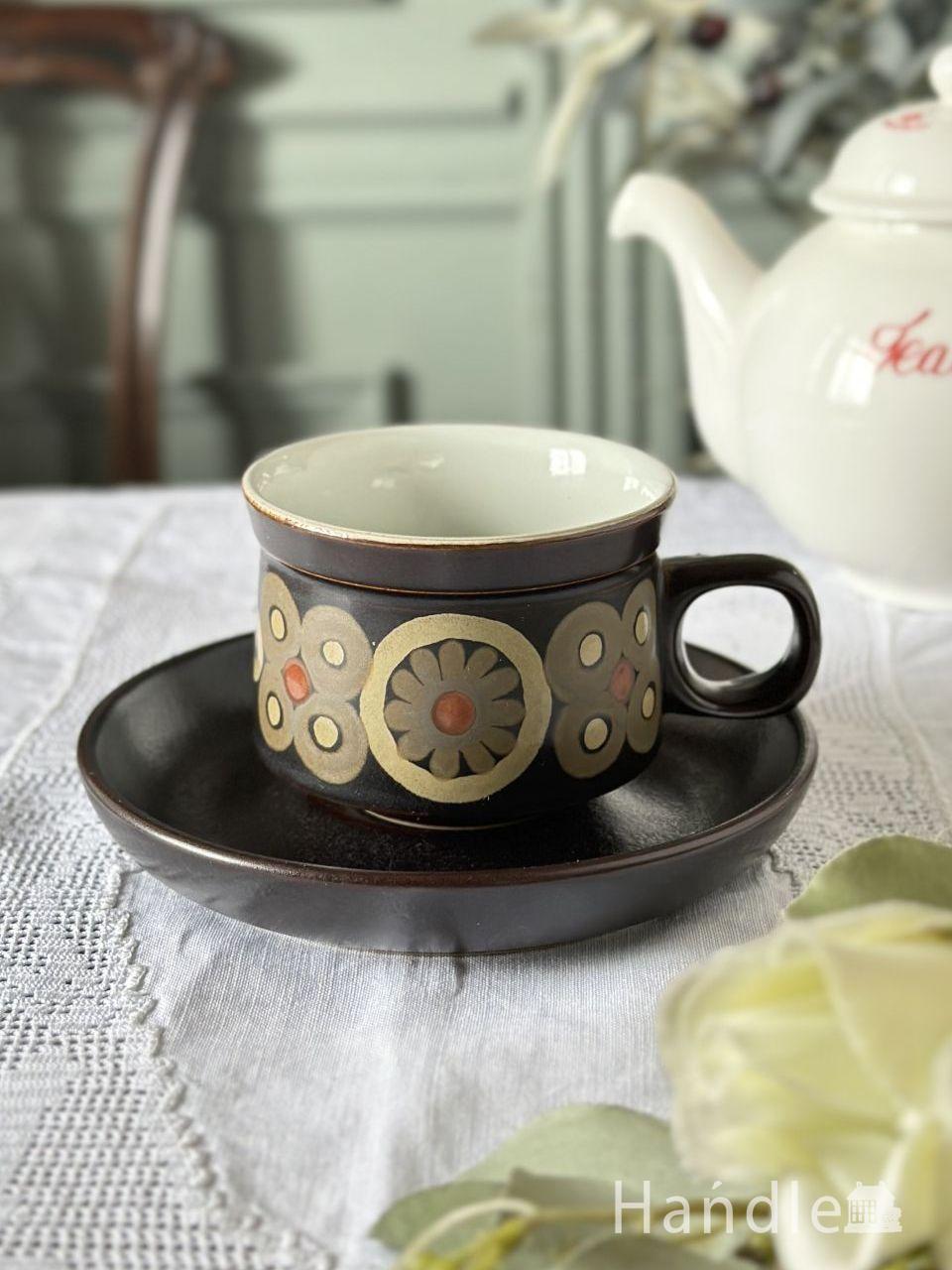 デンビー社（DENBY）のビンテージ食器、ぽってりした形が可愛いカップ