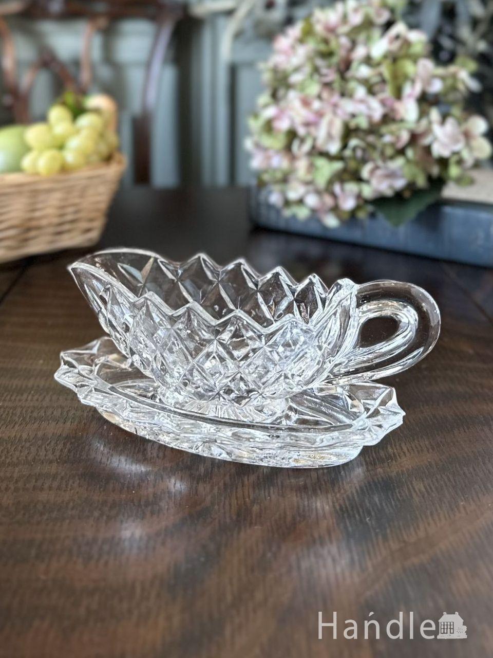 英国製シルバープレートのエッグスタンド、アンティークのエッグクリュ