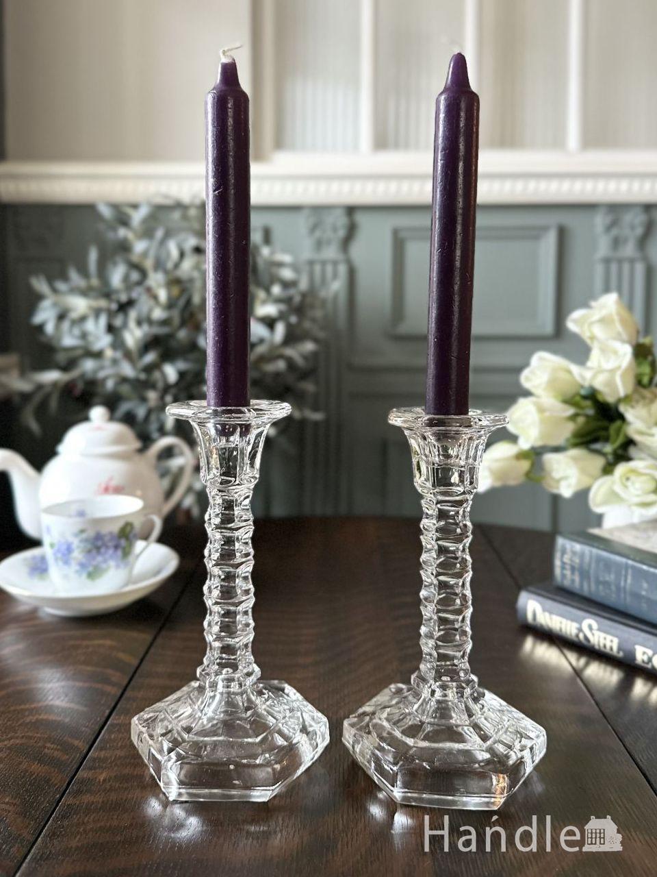 イギリスのアンティークガラスのろうそく立て、六角形のプレスドグラス