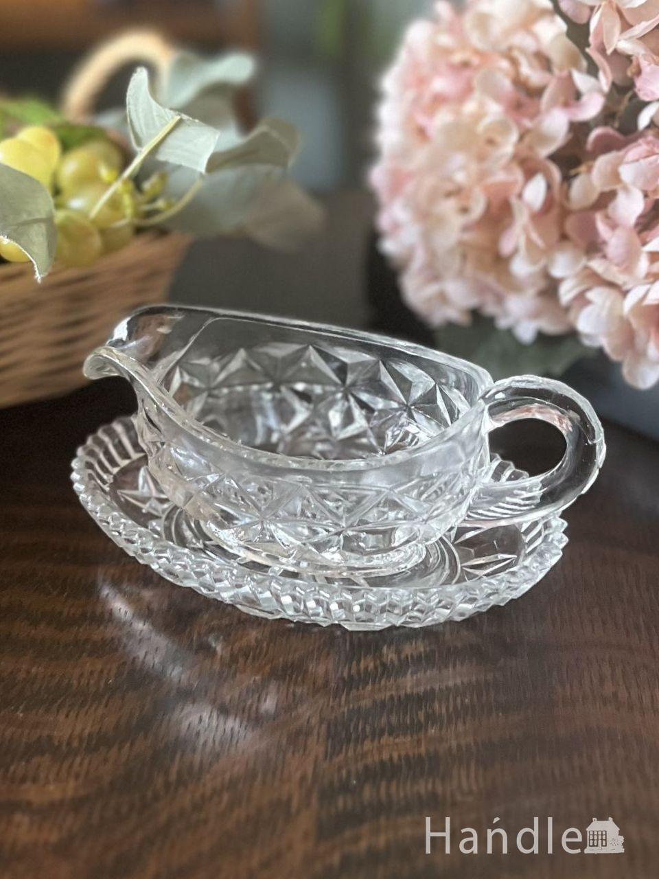 英国で見つけたシルバープレートのトリベット、銀のポットスタンド（鍋