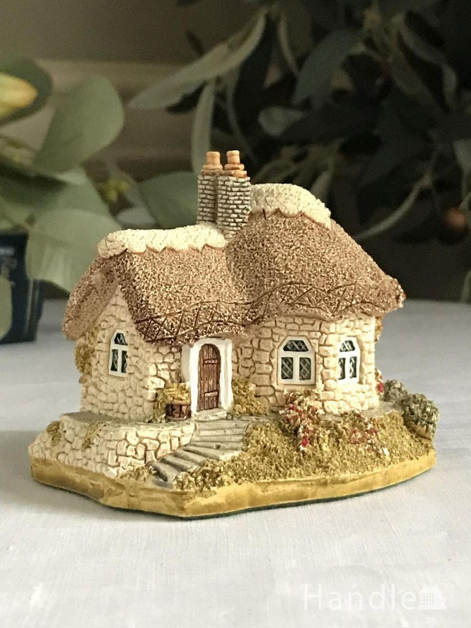 メルヘンチックな可愛いお家、英国から届いたLilliput Lane(リリパット