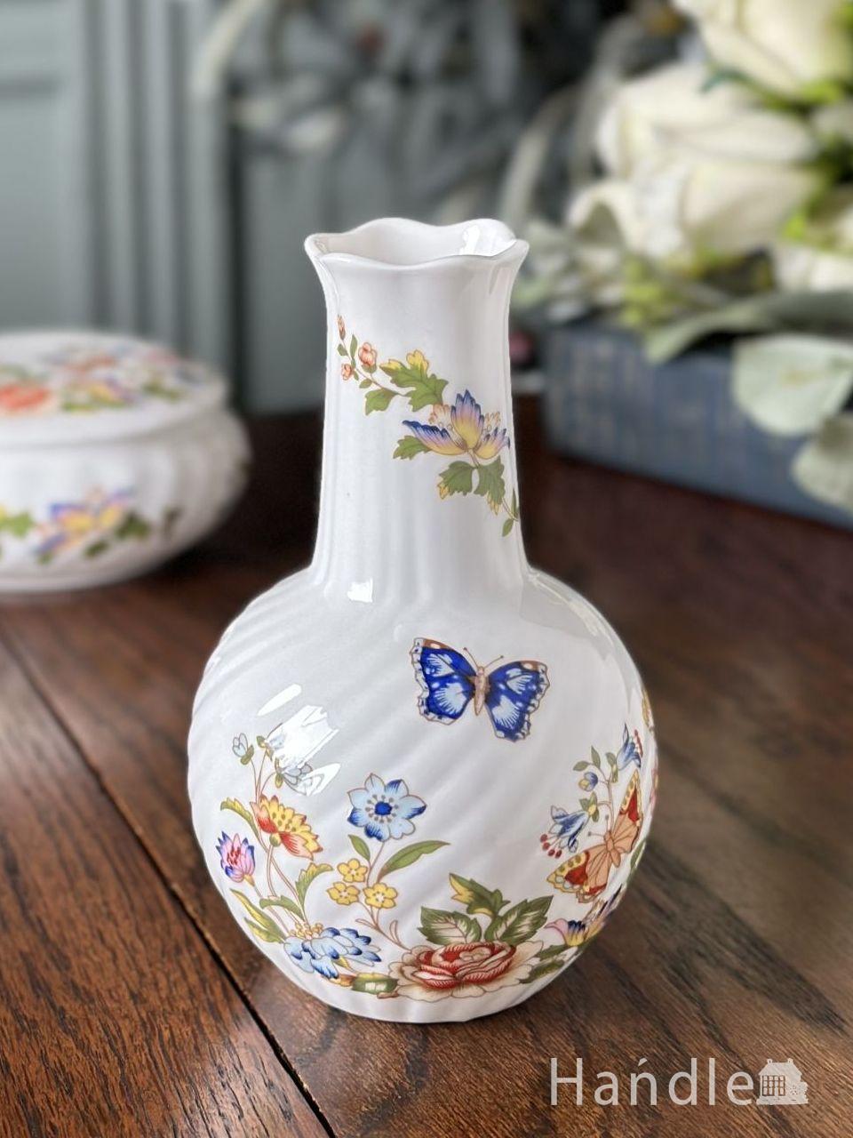 イギリスから届いたエインズレイの花瓶、コテージガーデン（COTTAGE