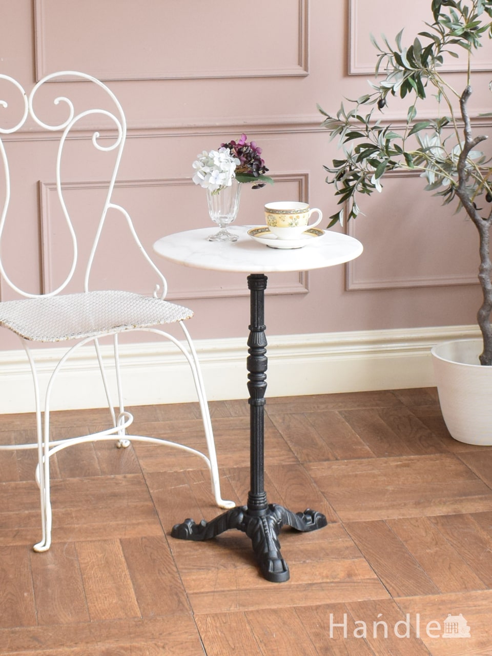 イタリア イタリア 3本脚アイアン+天然石花台 ヴィンテージ 3本脚