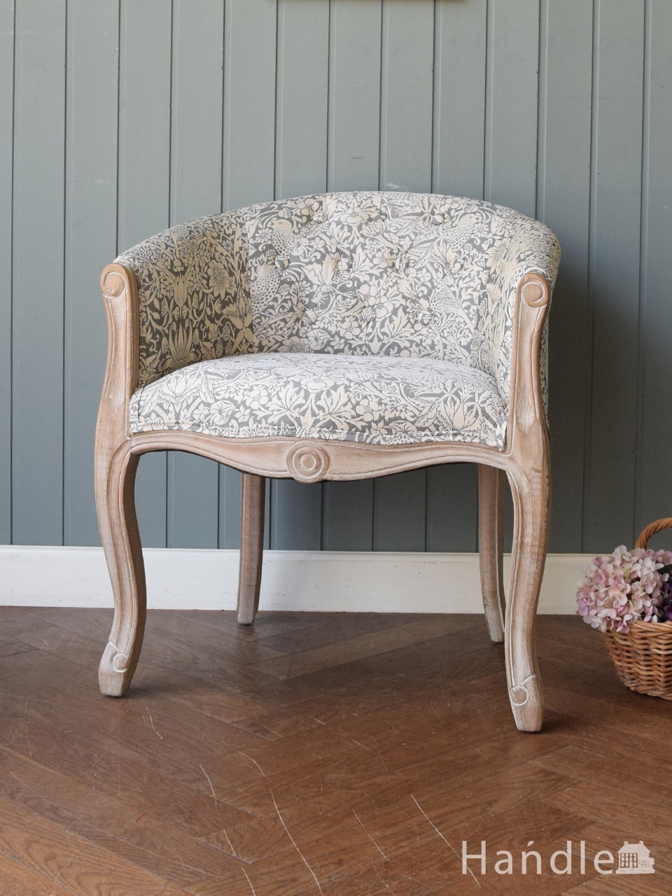 ウィリアムモリスのイチゴ泥棒デザイン、ジェニファーテイラーの一人