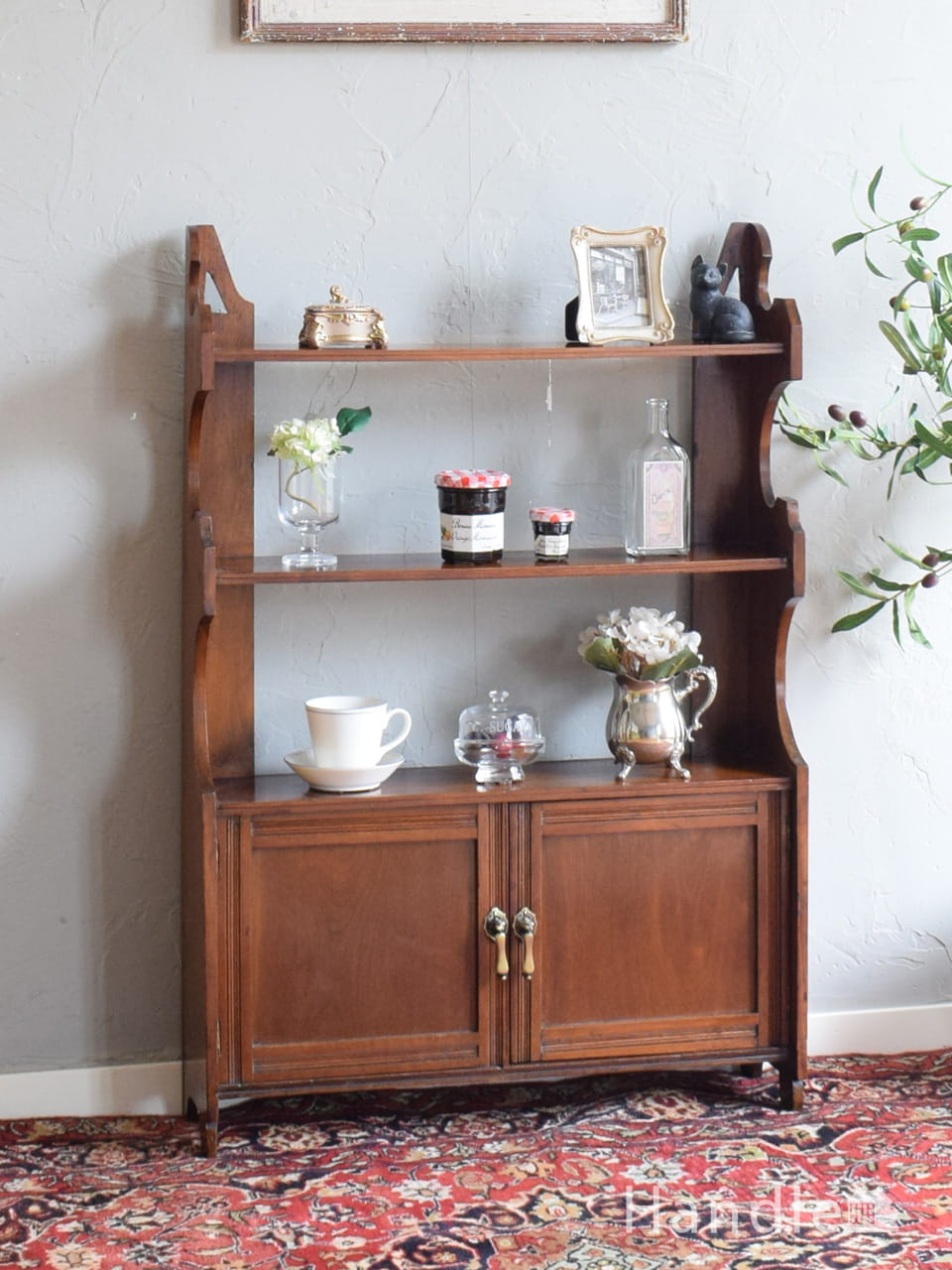 フランスの可愛いアンティーク家具、ホワイト色のキャビネット（本棚