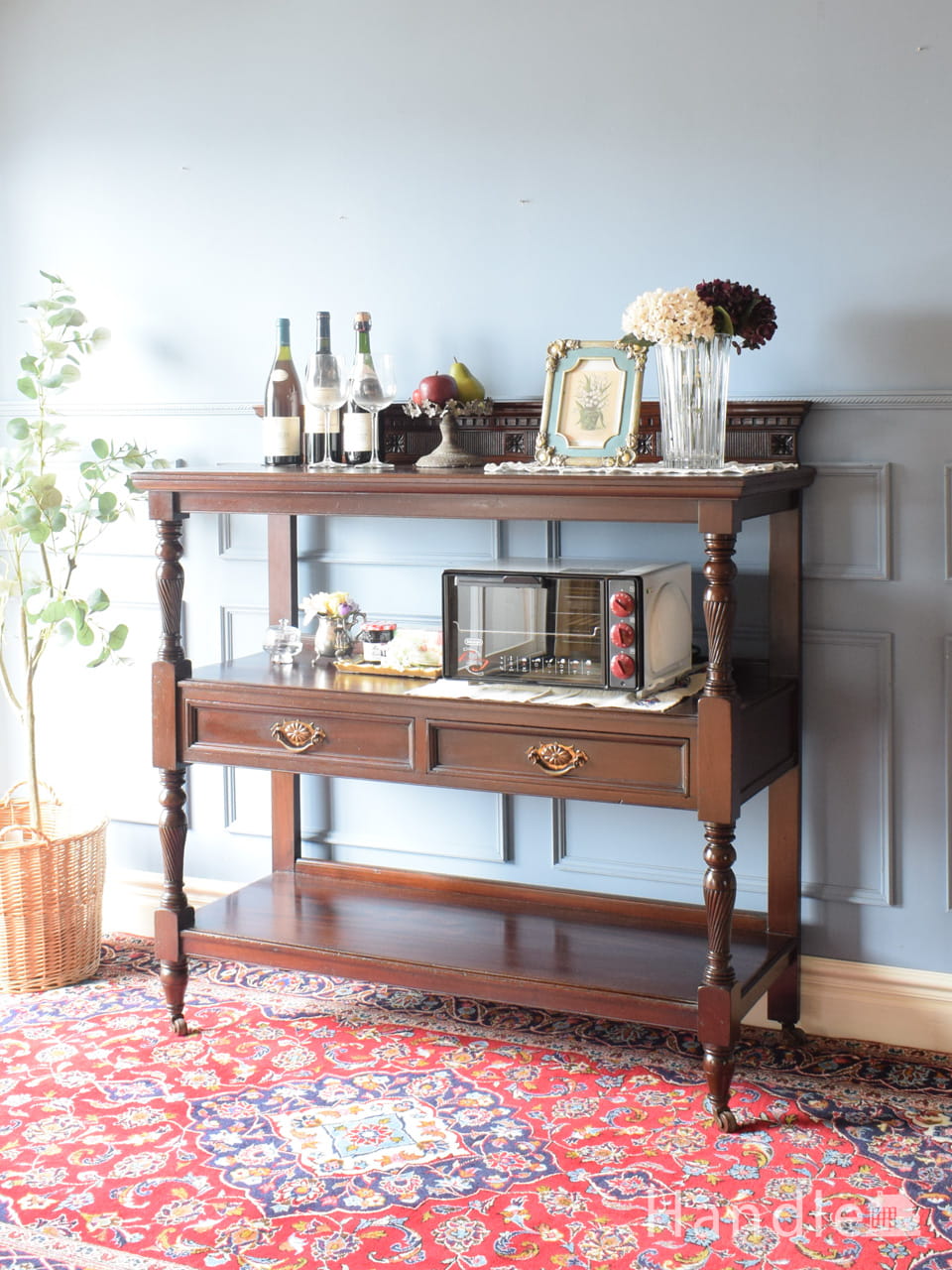 英国輸入のアンティーク家具、スラッと背の高いブックシェルフ（本棚