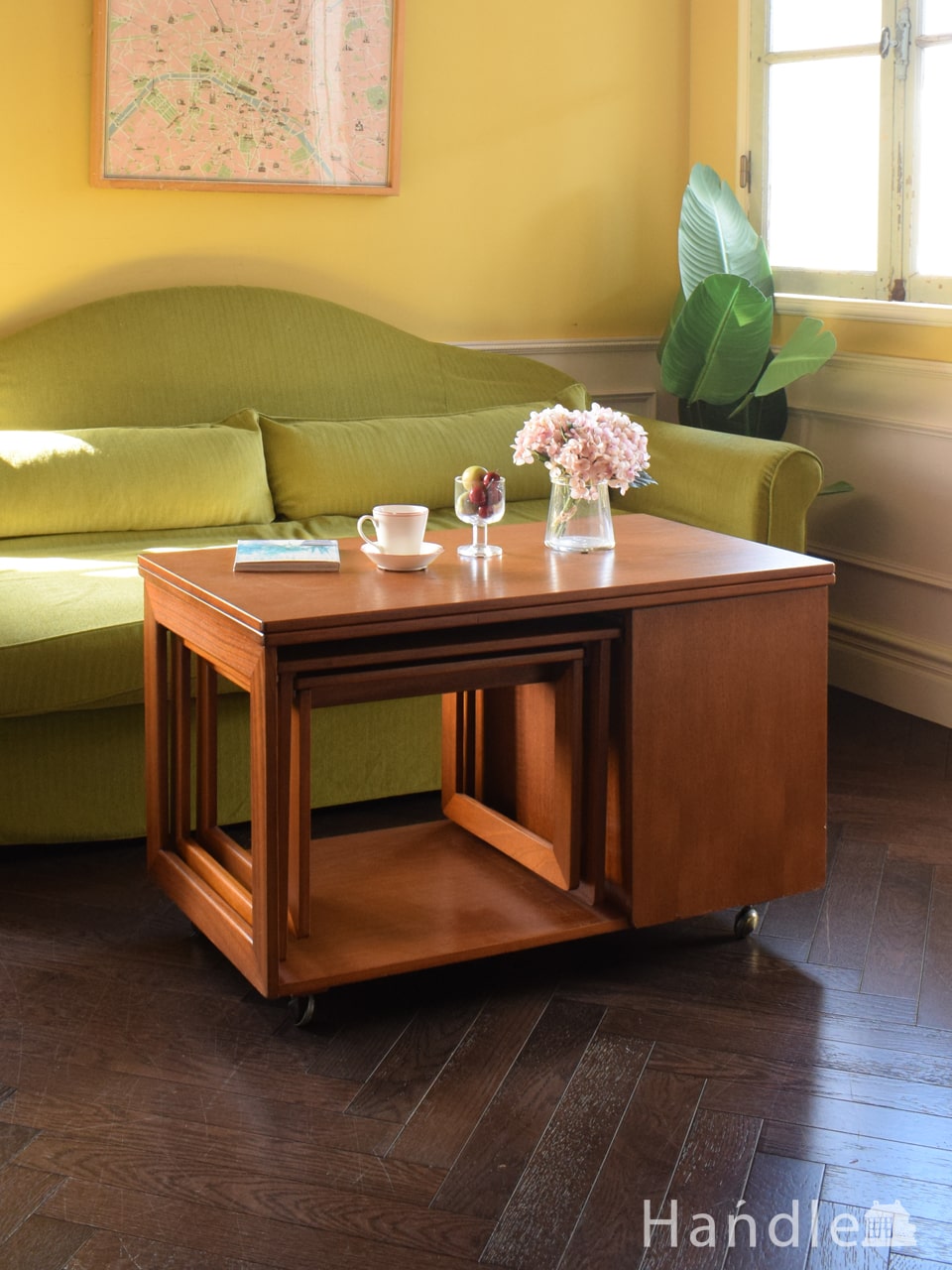 Stonehill社のヴィンテージコーヒーテーブル、ティアドロップの形を