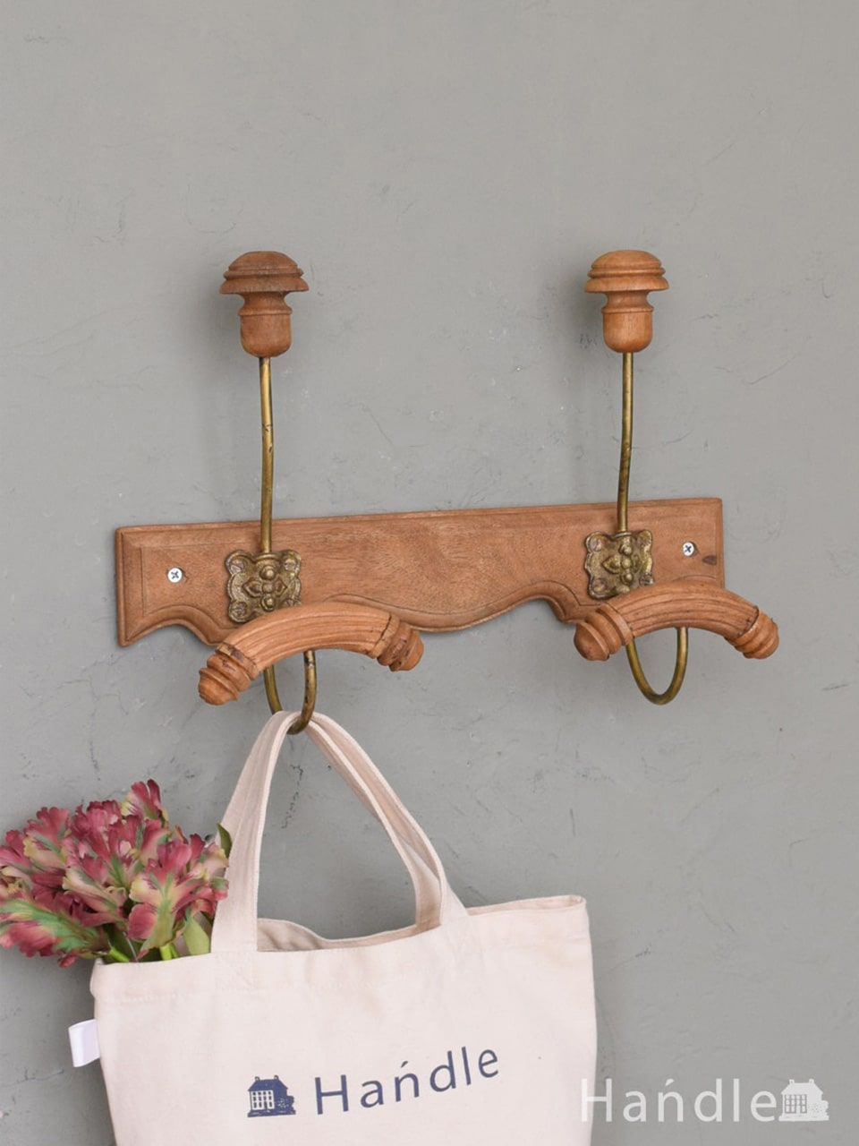 フレンチアンティーク風のおしゃれなフック、コート＆ハット用の壁