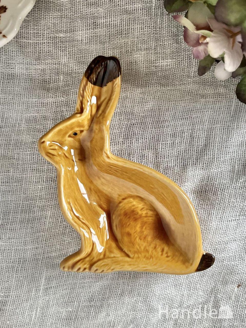 キャラメル色のウサギの形の可愛い小皿、スタジオエムのラパンプレート