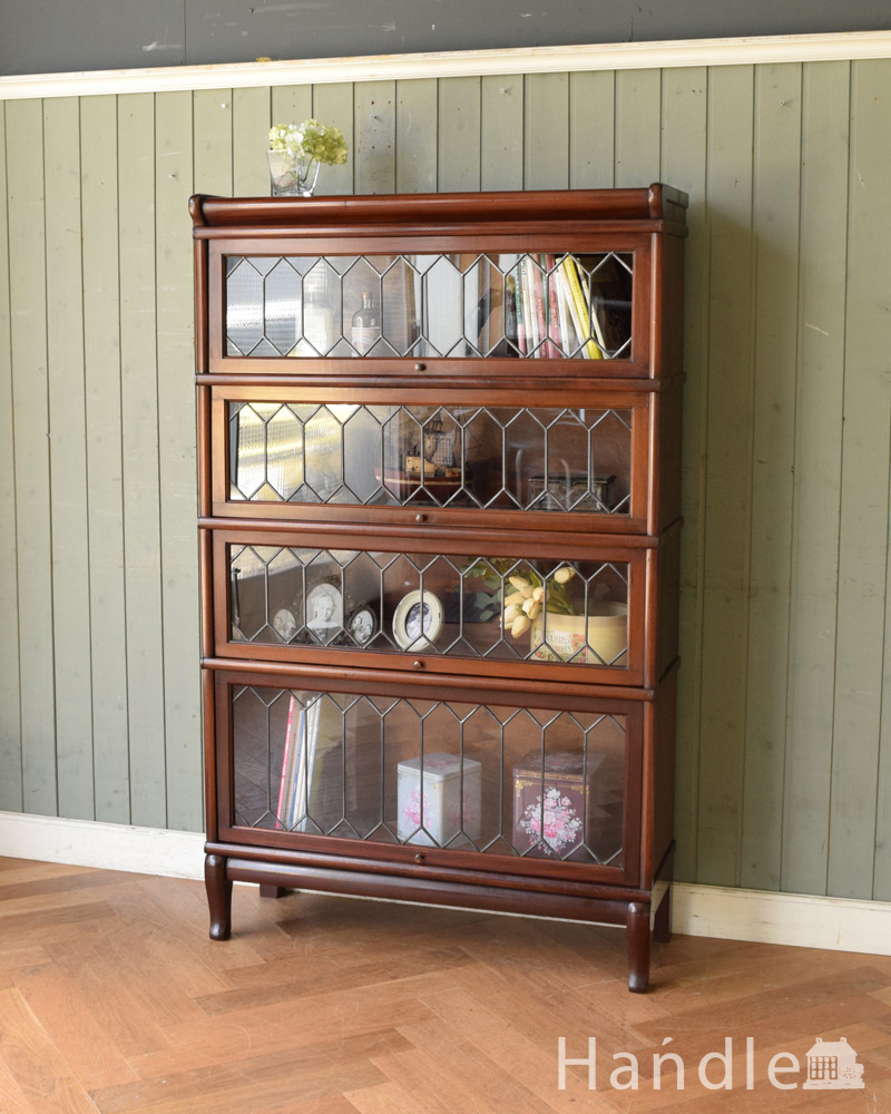 グローブ・ヴェルニッケ社のアンティーク家具、英国輸入のスタッキング