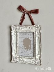 ティアラのような飾りが可愛いシルバー色のフォトフレーム(n7-123