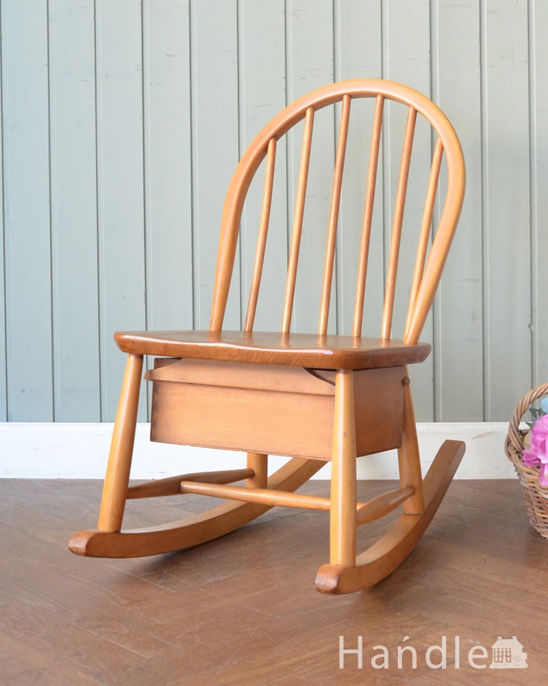 アーコールのめずらしいロッキングチェア、ボックス付きのチャイルド