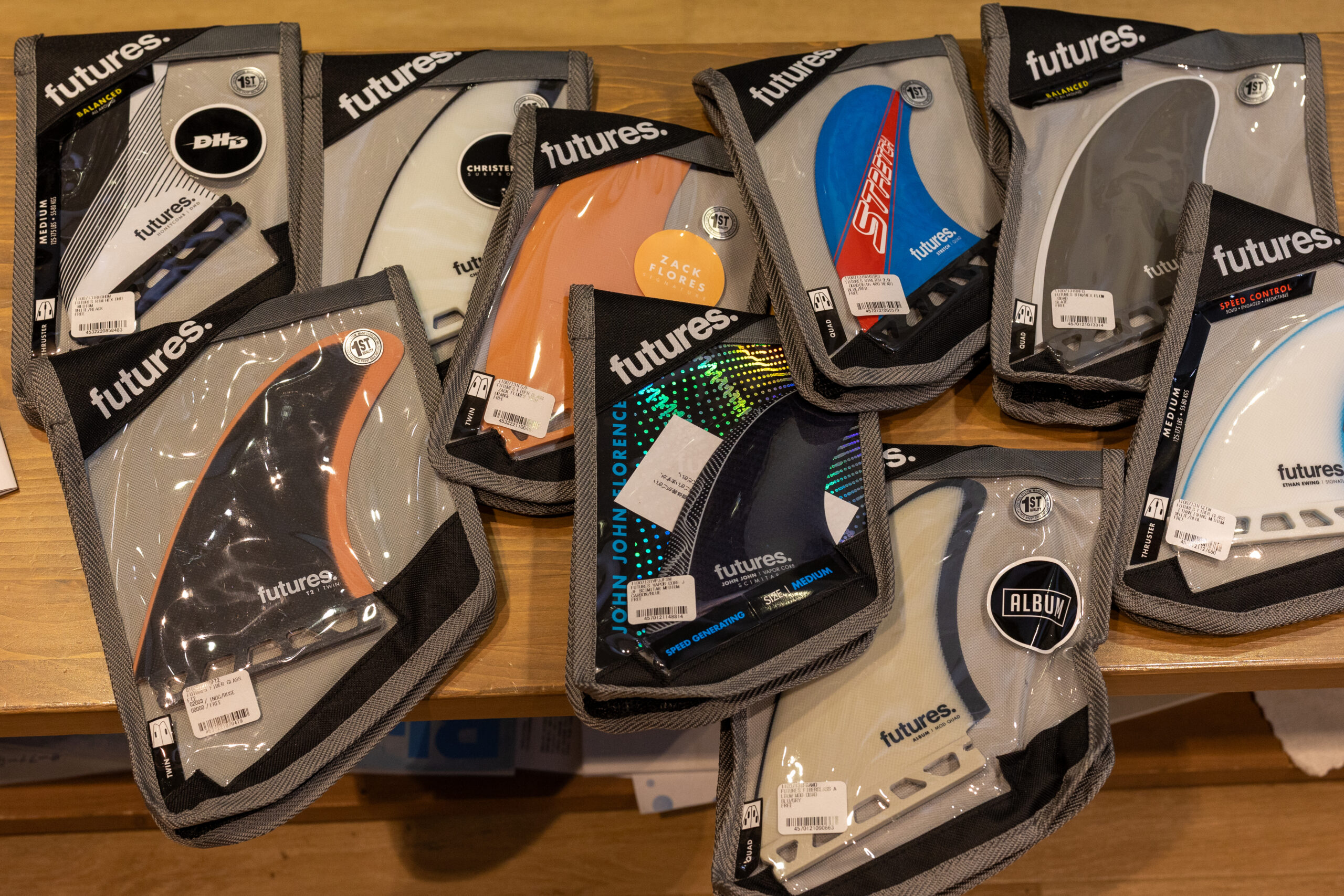 FUTURES FINS 入荷しました！