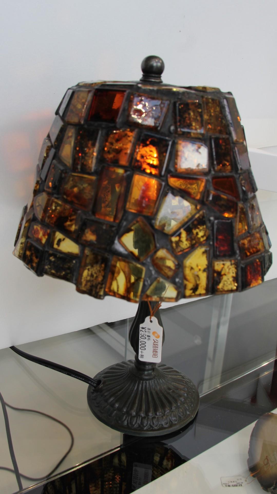 久慈琥珀 魅惑の大琥珀展」開催中｜はっちブログ｜八戸ポータル