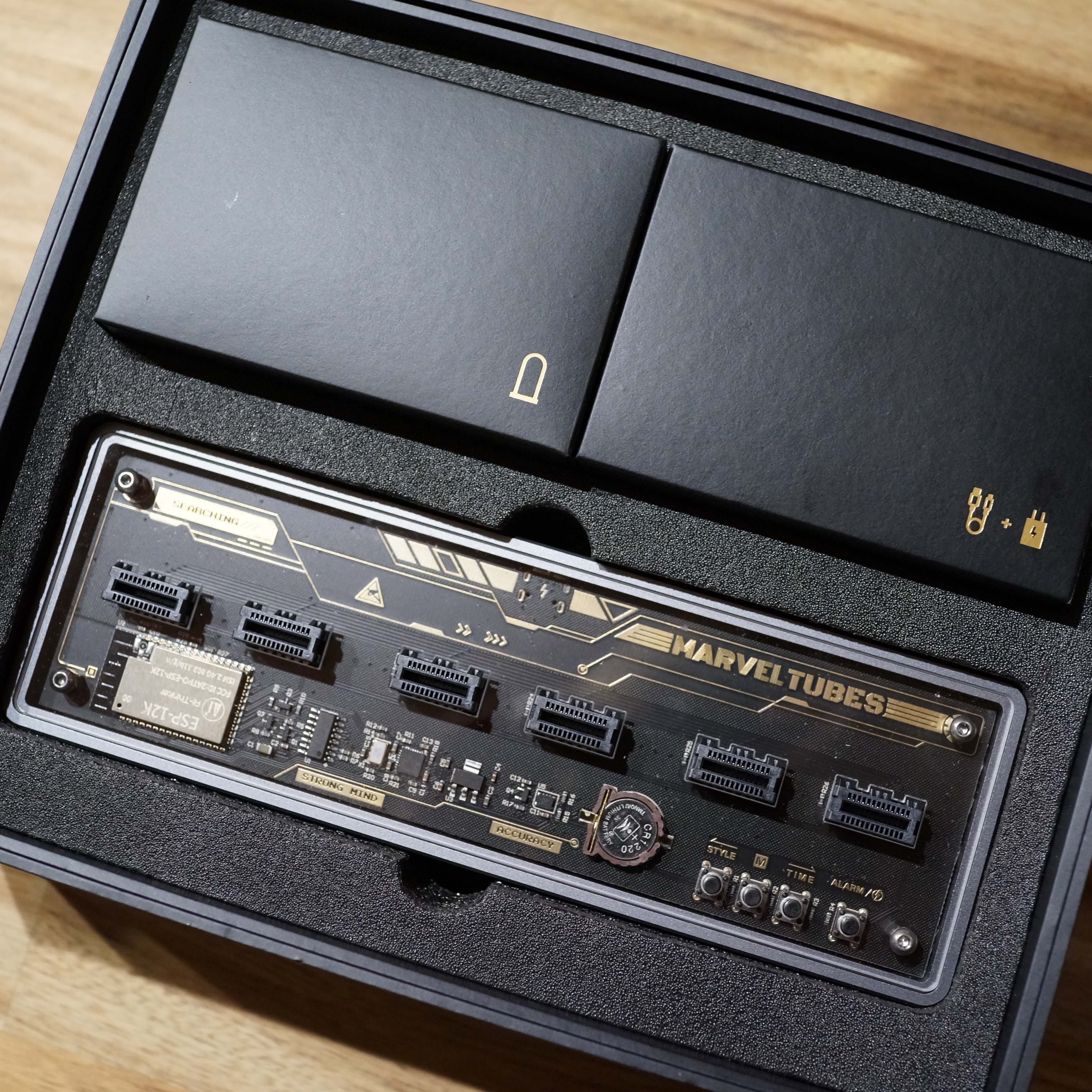受注：MARVEL TUBES｜ニキシー管シミュレーター – 830時計店