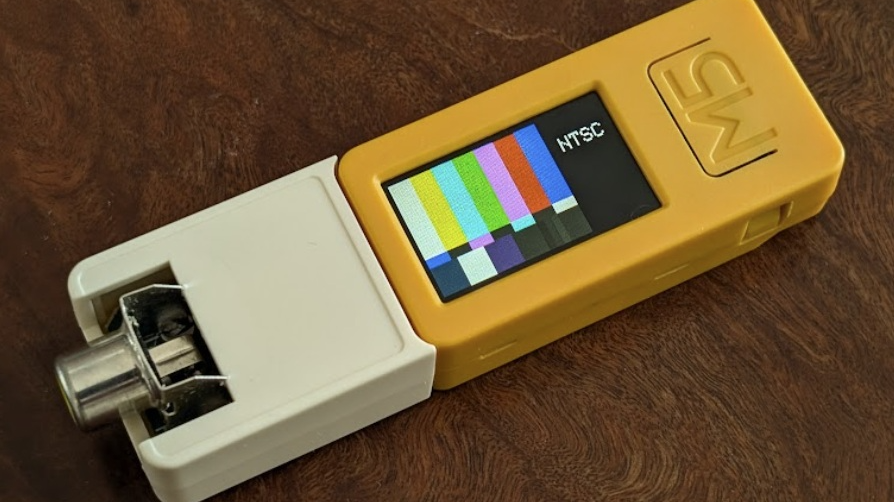 Pocket-sized Test Pattern Generator Helps Check Those CRTs | Hackaday