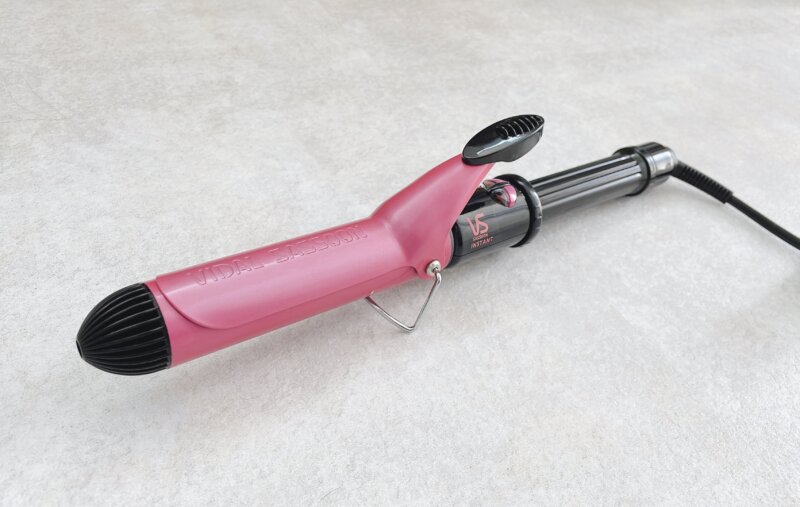 口コミ】ヴィダルサスーンのコテは巻きにくい？32mmピンクカール