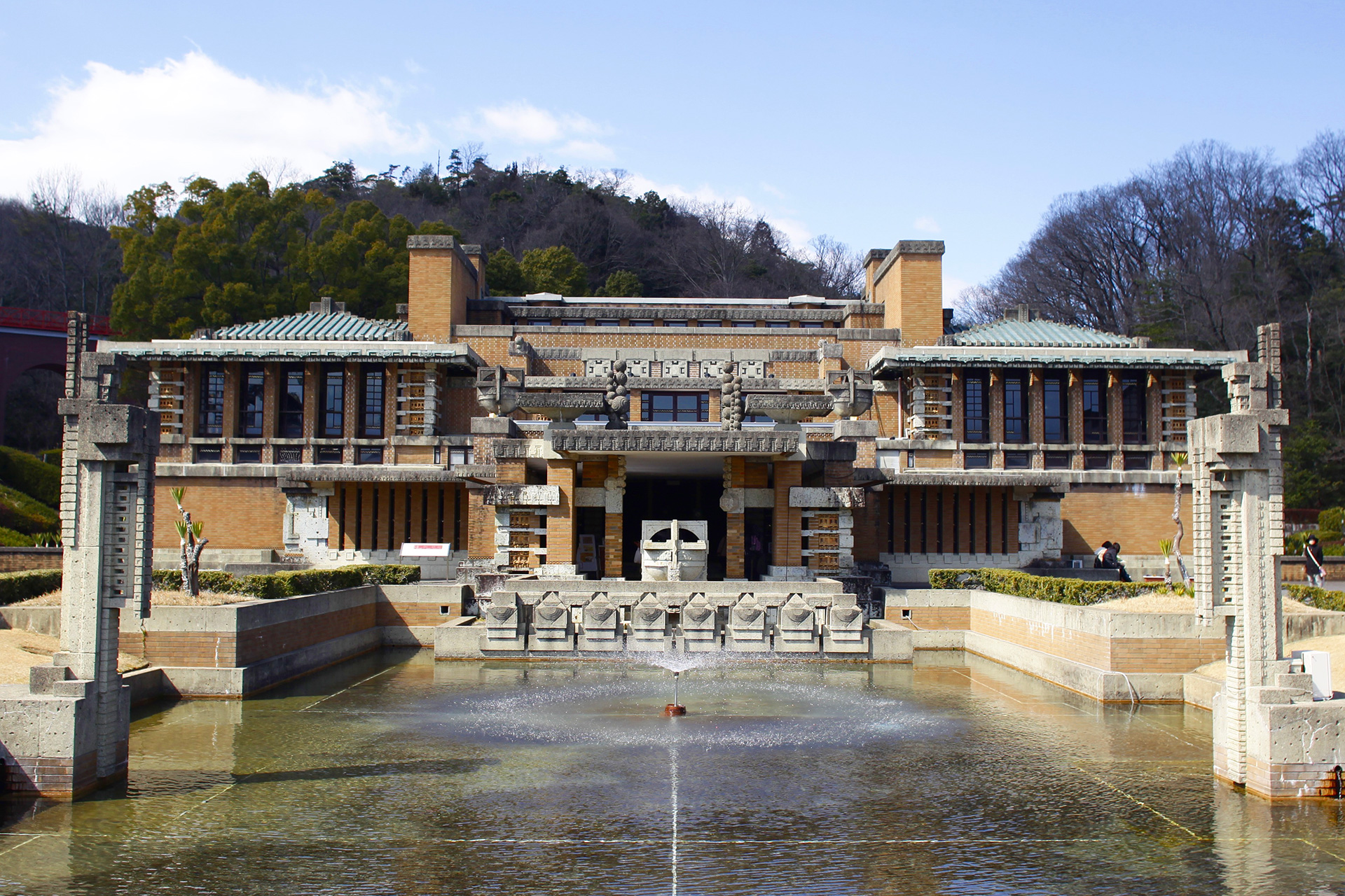 巨匠フランク・ロイド・ライトが日本に残した“東洋の真珠”とも称された