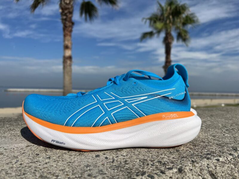 ゲルニンバス25レビュー】膝が痛くなる人必見‼アシックスのマラソン