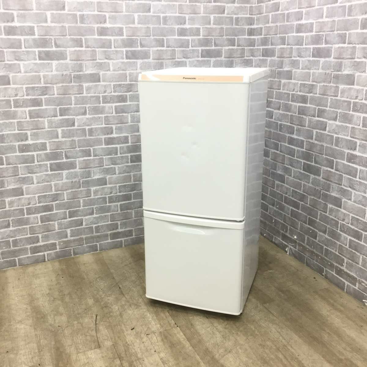 パナソニック 冷蔵庫 2ドア 138L 右開き NR-B147W-W 2015年製