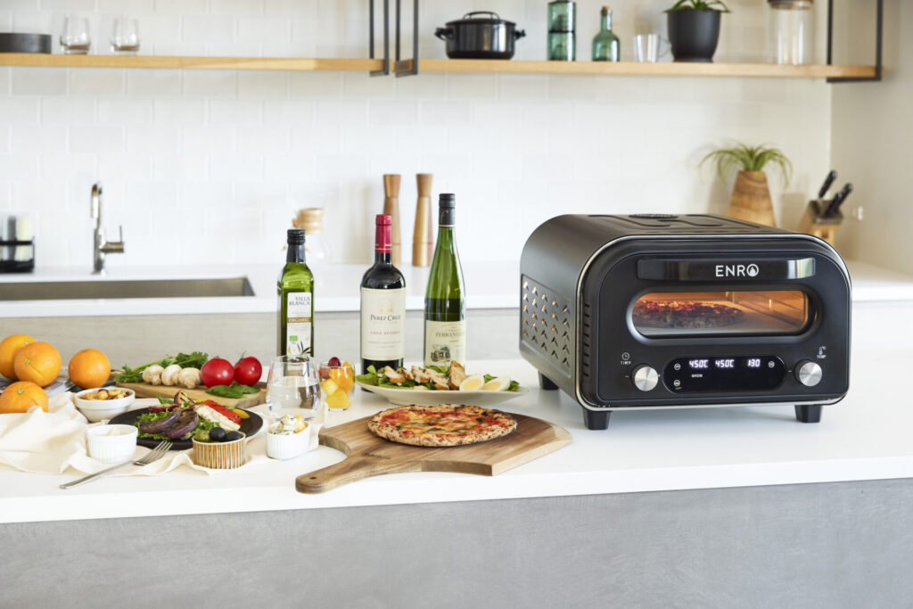 初回分、即日完売の大反響！】最大450℃の家庭用ピザ窯 ENRO『電気式窯