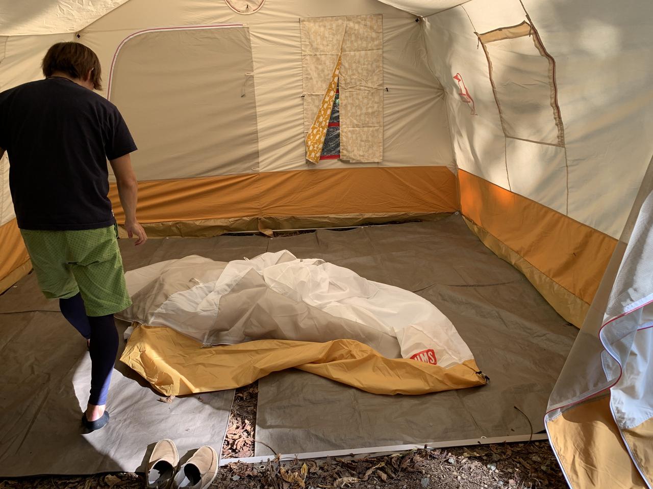 CHUMS（チャムス）「コヤテントT/C5」レビュー】自然の中に家を建てた