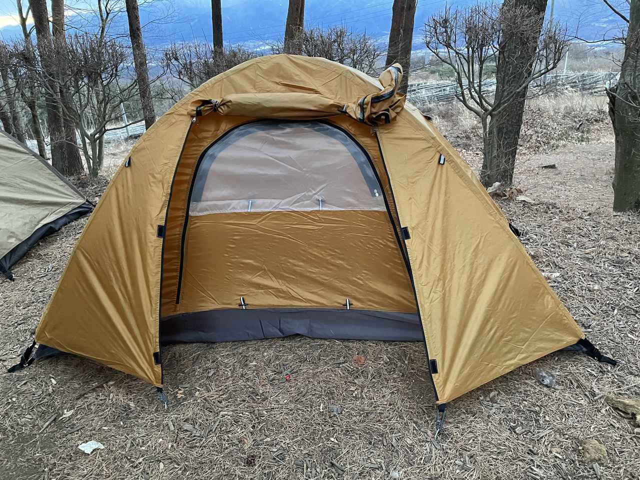 ワークマン】BASICドームテント 設営方法や内部レイアウトを紹介！（2