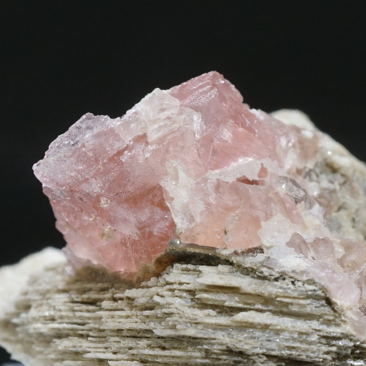 スイス産 ピンクフローライト – 天然石ハッピーギフト