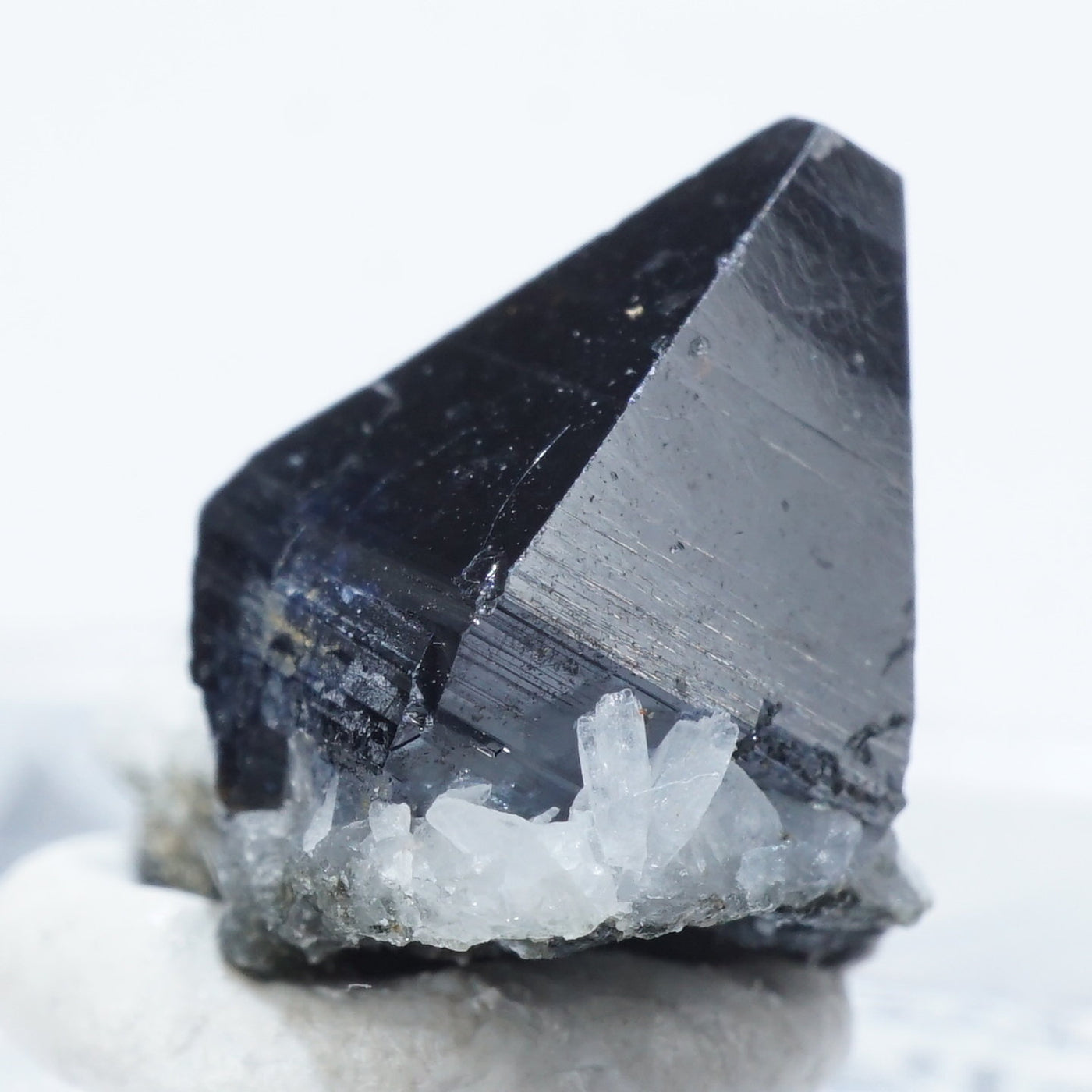 ノルウェー産 鋭錐石 (Anatese) – 天然石ハッピーギフト