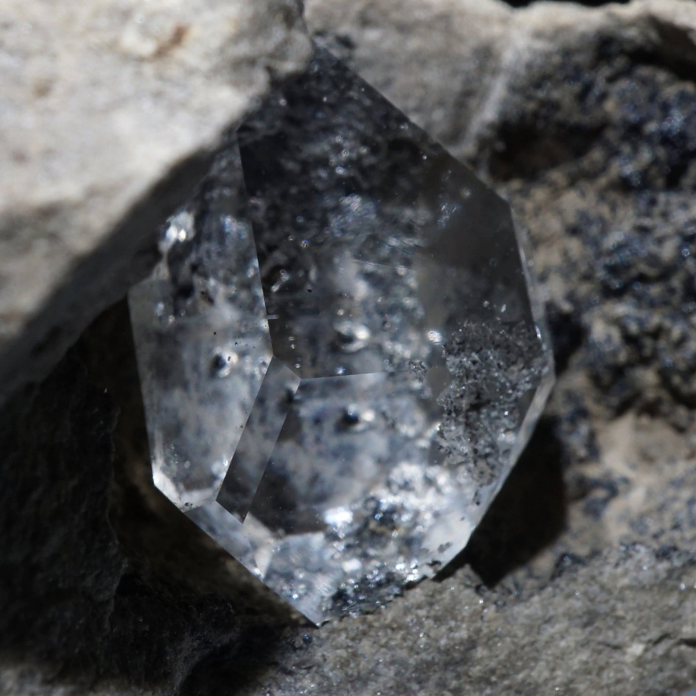 母岩付きハーキマーダイヤモンド(水晶) – 天然石ハッピーギフト