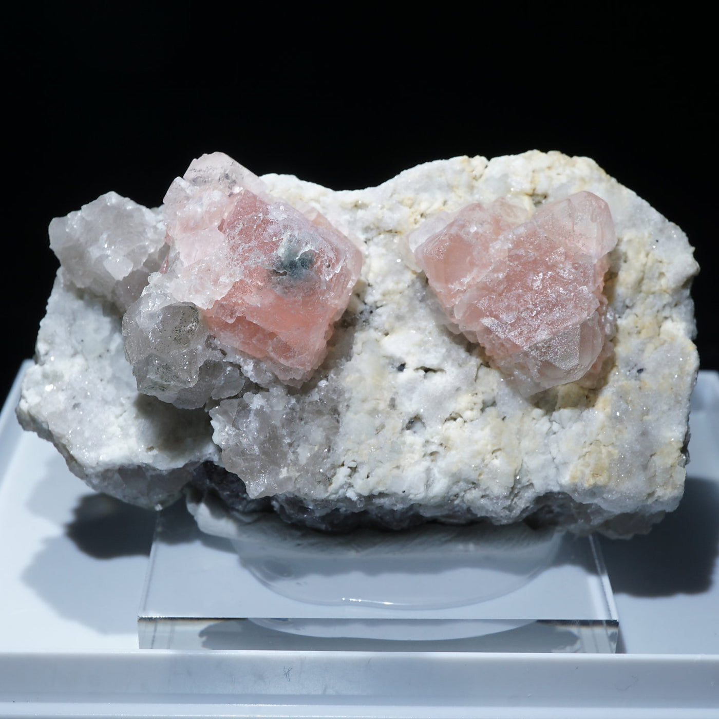 スイス産 ピンクフローライト – 天然石ハッピーギフト