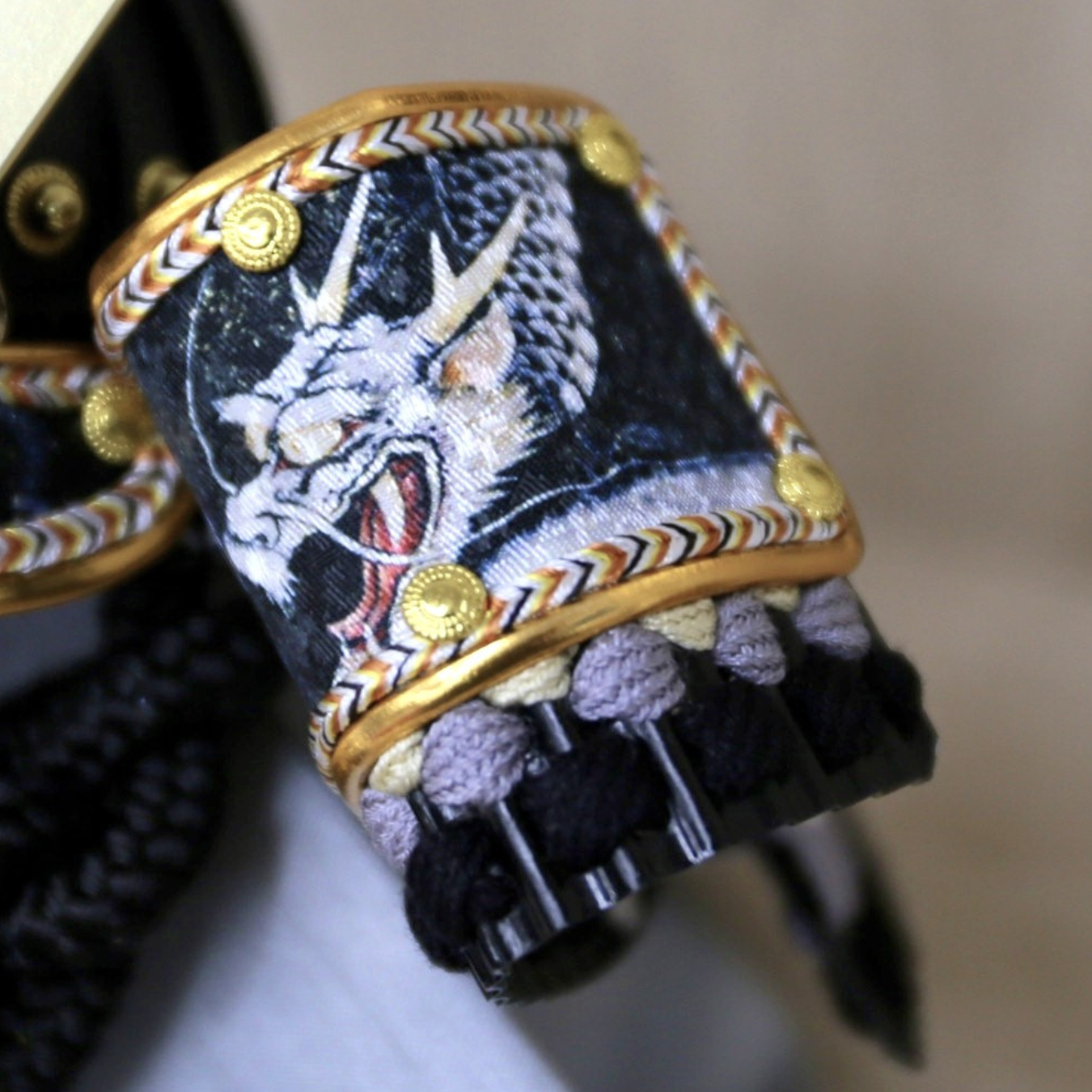 極上山水 龍虎之図兜『双龍』 – 晴れと暮らす