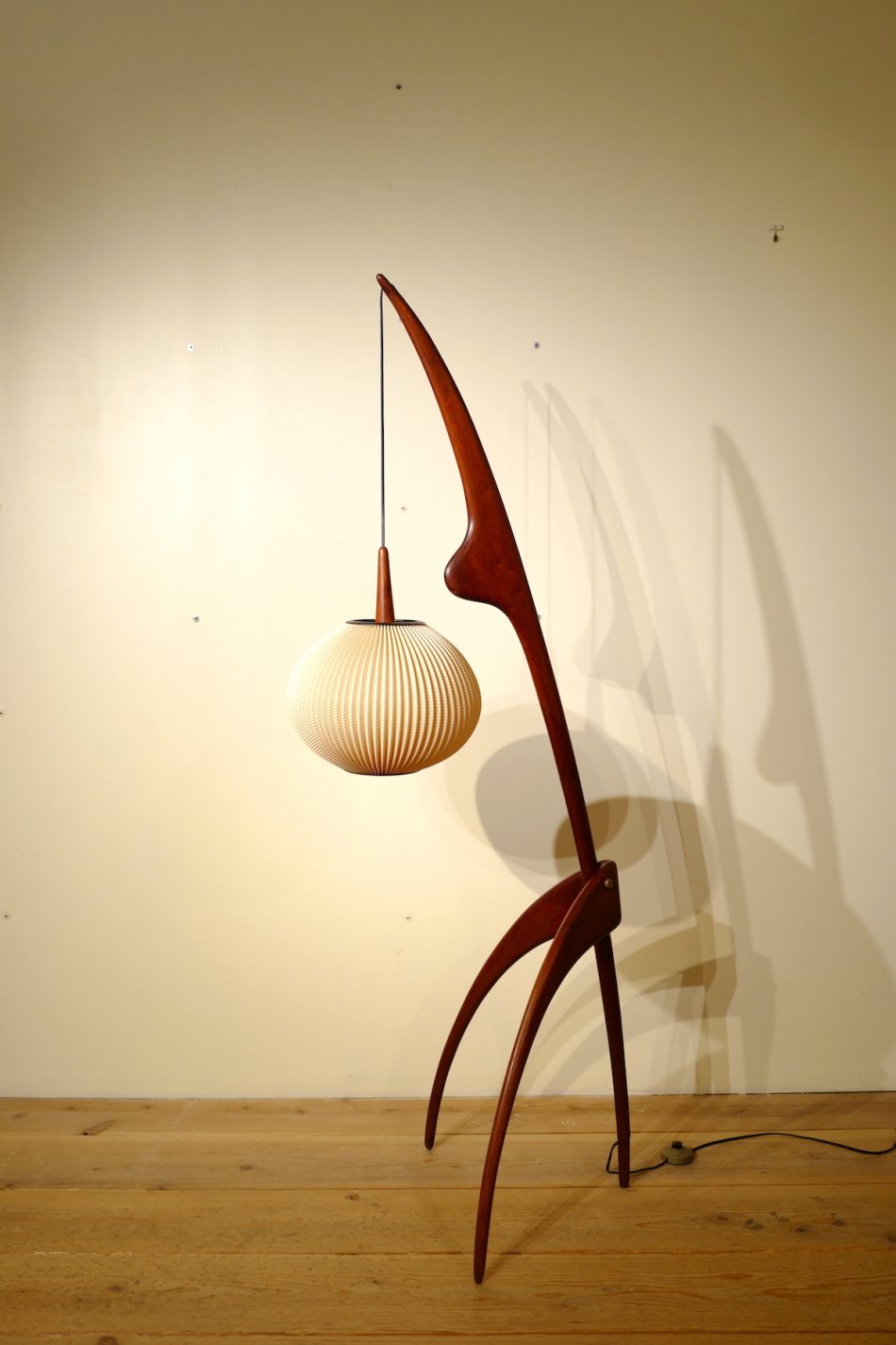 Jean Rispal / floorlamp 'Praying Mantis' - HARRYS ANTIQUE MARKET