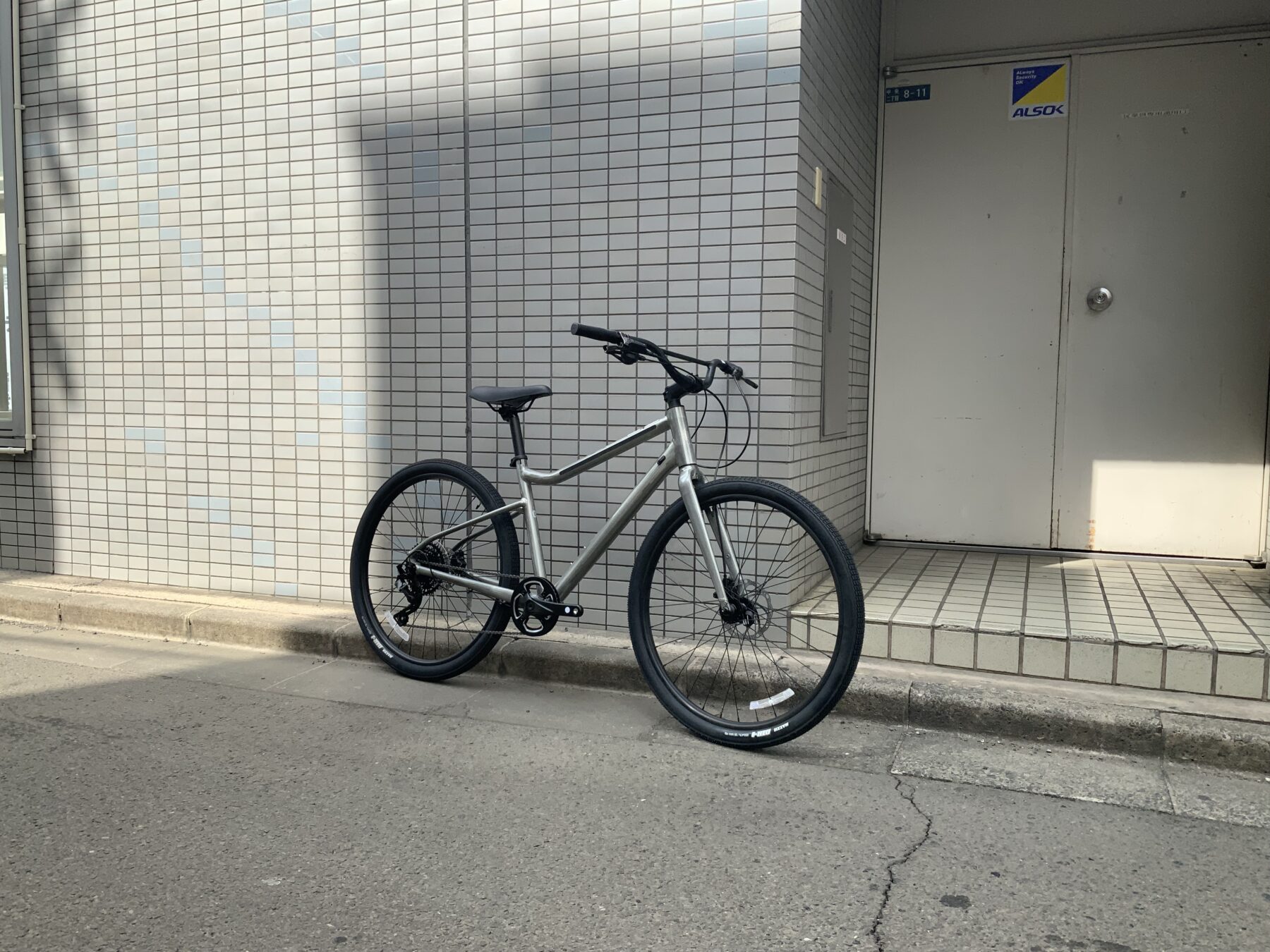 街乗りを充実した瞬間に、楽しさと性能を兼ね揃えた最高の1台｜バイク