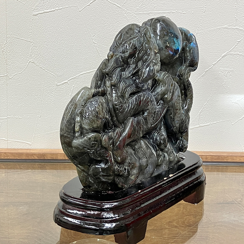 ラブラドライト龍置物 No,2525 | 天然石・パワーストーンの卸専門店