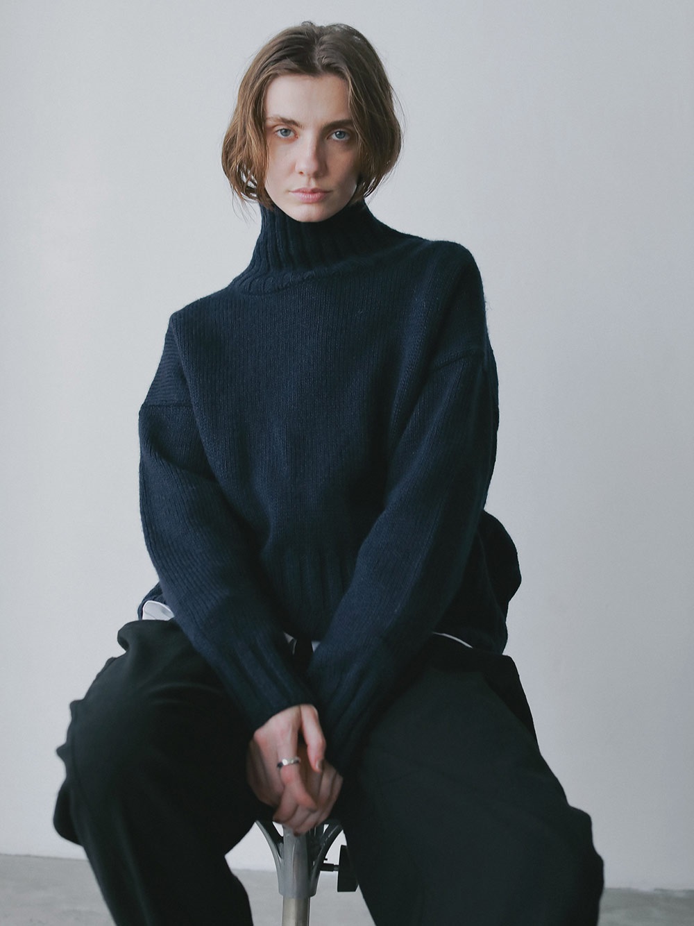 ハイネックニットプルオーバー | Knit | HER. Online Store