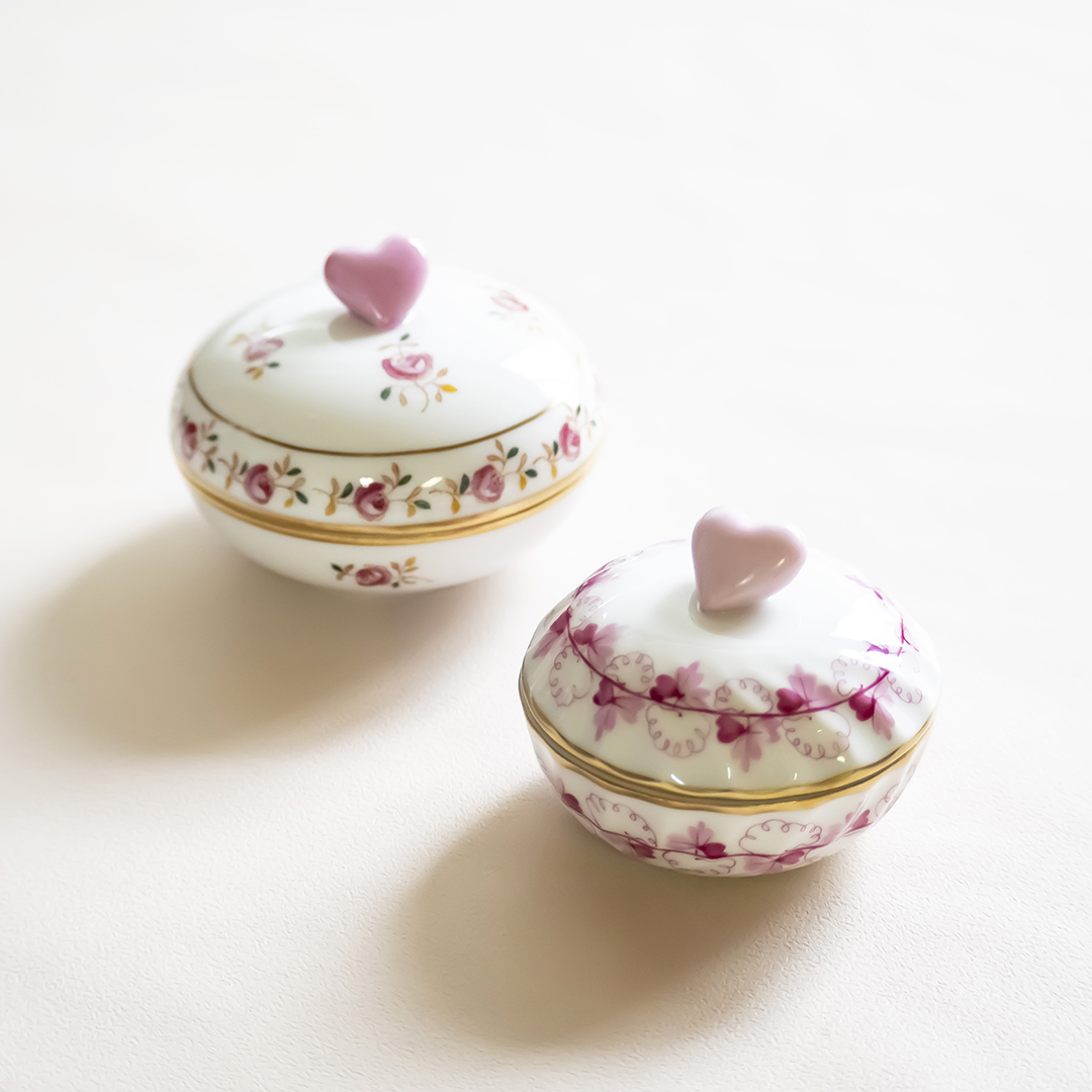 ローズガーランド] ラウンドボックス ハートつまみ