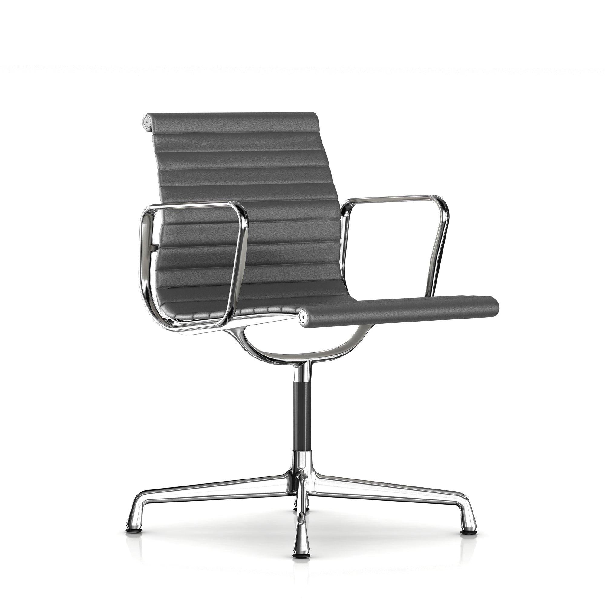 イームズアルミナムグループ サイドチェア