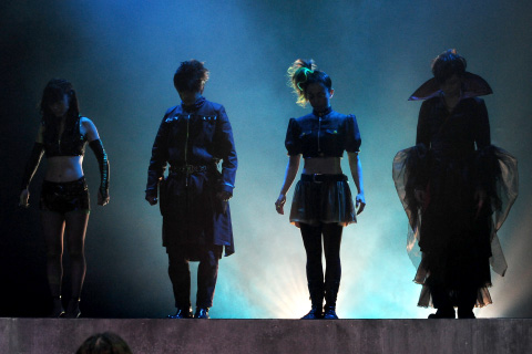 歴代公演：リザードマン〜Bitter Pain Dolls〜 | 劇団ヘロヘロQカムパニー