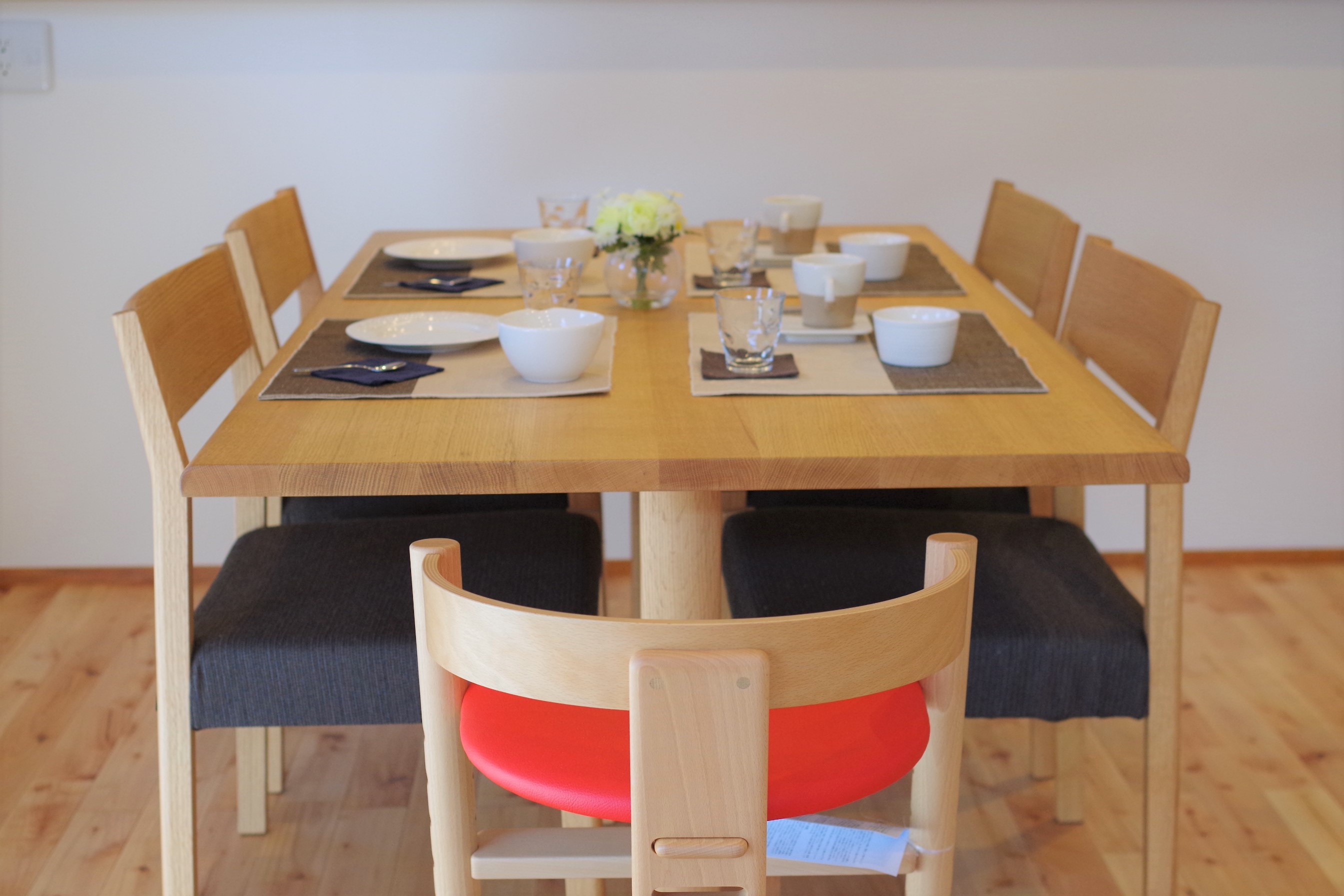 飛騨産業の納品事例③】ナチュラルな床が素敵な新築にchigusa(チグサ