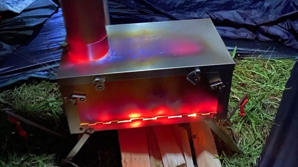 軽量番長】驚異的な軽さで最強！ウィンナーウェルの折り畳みチタン薪