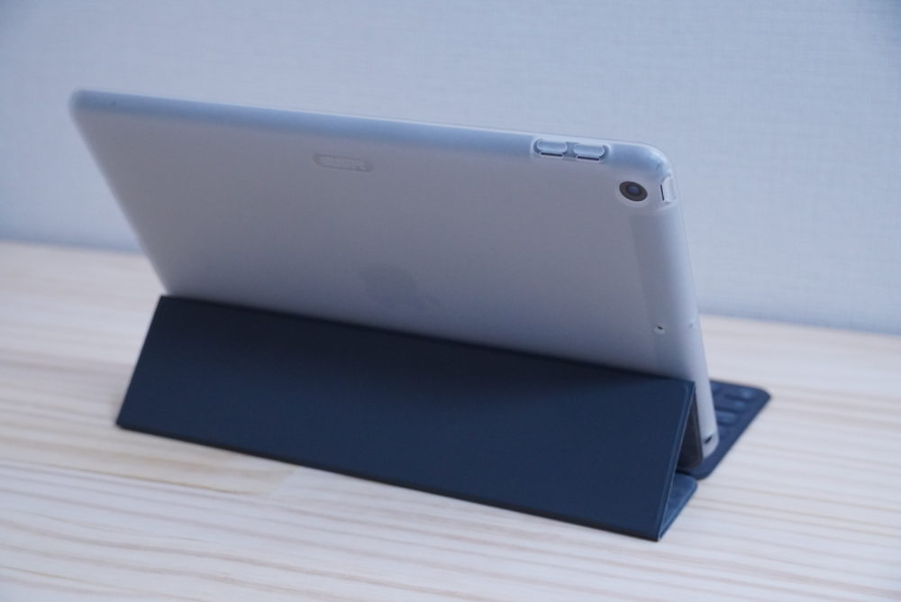 レビュー】Smart Keyboardと併用できるiPad背面ケース【ESR】