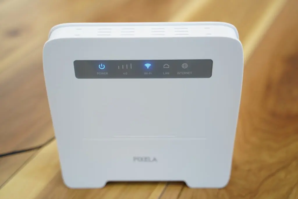 SIMフリーのホームルーター「PIX-RT100」を実機レビュー | ヒカモバ